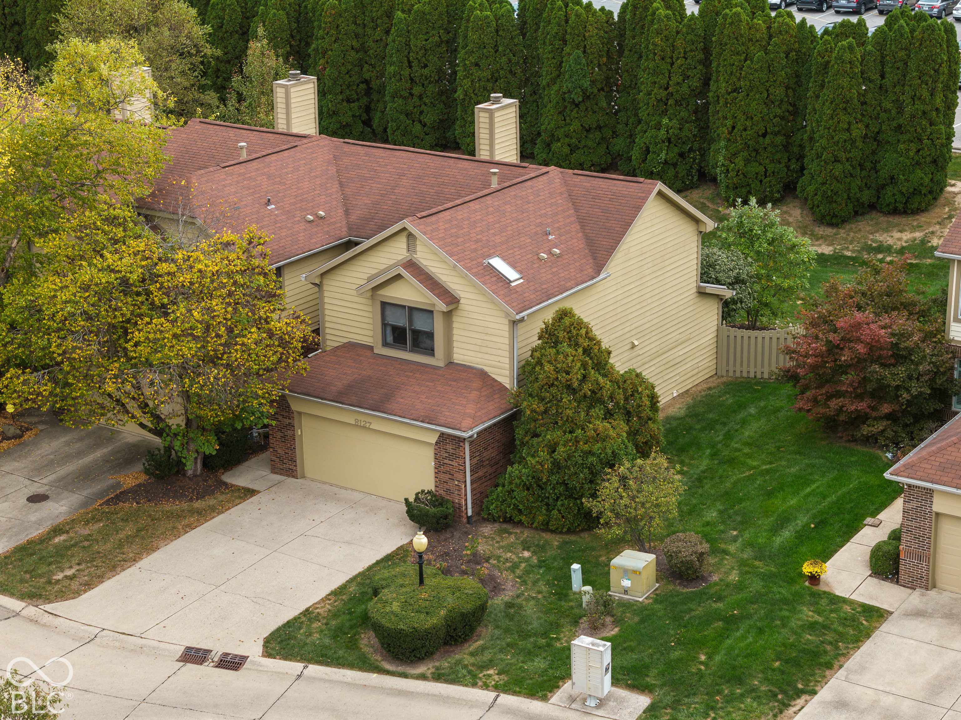 8127 Farmhurst LN, Indianapolis, IN 46236
