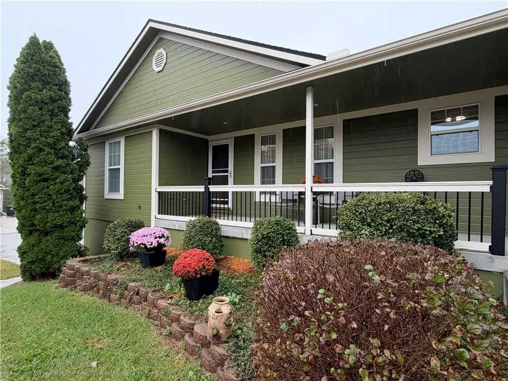 1107 ELM CIR, Pleasant Hill, MO 64080
