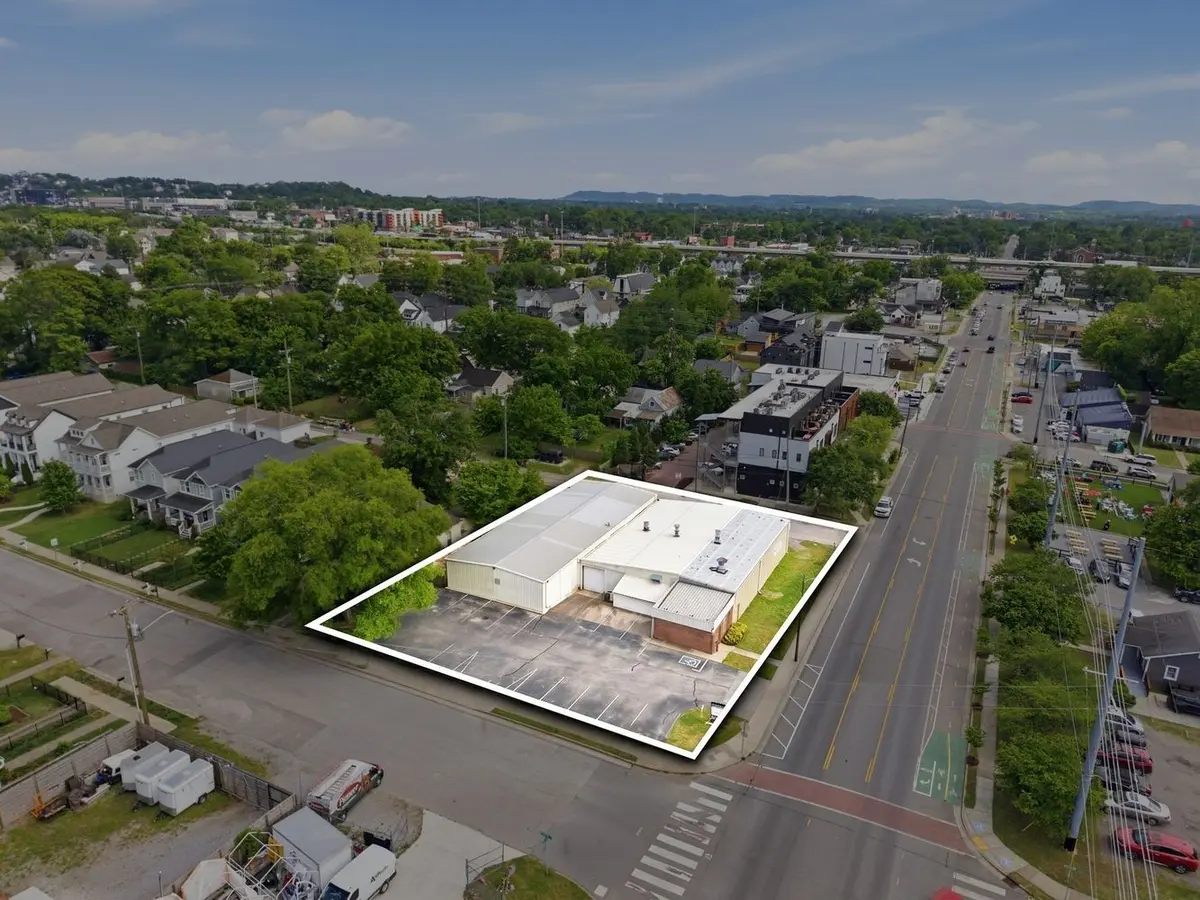 910 51st Ave #N, Nashville, TN 37209