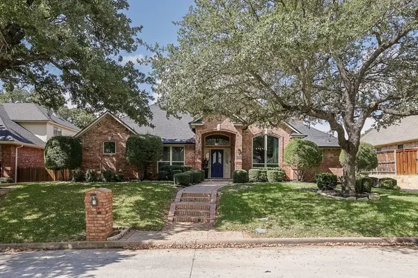 807 Muirfield Drive, Mansfield, TX 76063