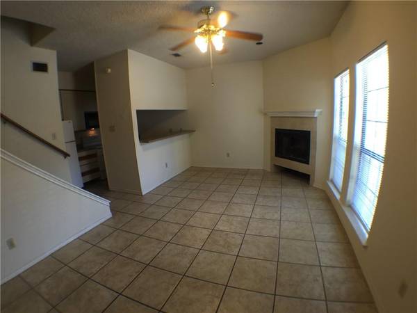 706 W 24th ST #102, Austin, TX 78705
