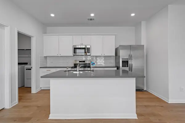 532 The Duke DR, Jarrell, TX 76537