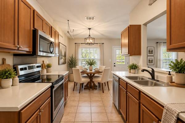 602 Creston ST, Hutto, TX 78634