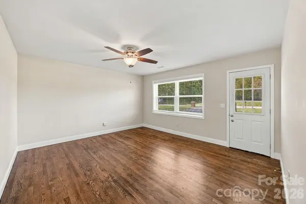 321 Sheldon ST, Hudson, NC 28638