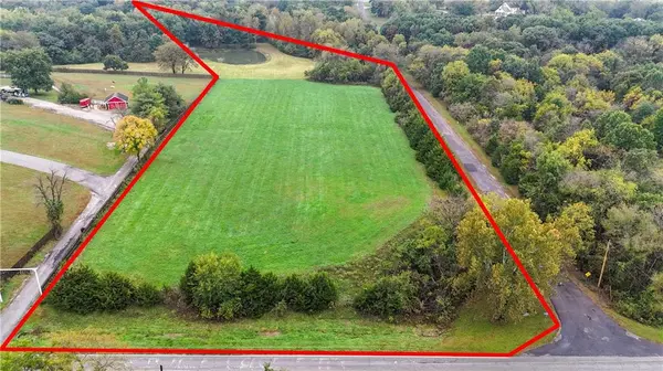 Yankee bit Lane and 223rd ST, Spring Hill, KS 66083