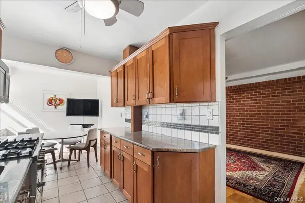 235 Garth RD #D6A, Scarsdale, NY 10583
