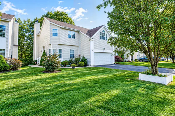 23 Sunflower Ridge RD, South Setauket, NY 11720