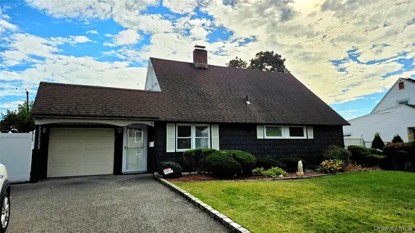 Levittown, NY 11756