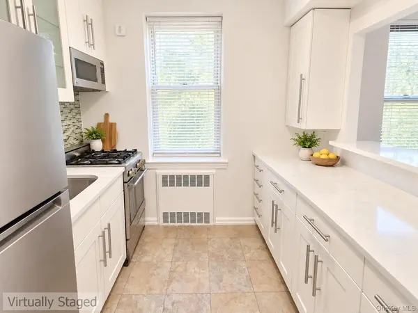302 96th ST #2L, Brooklyn, NY 11209