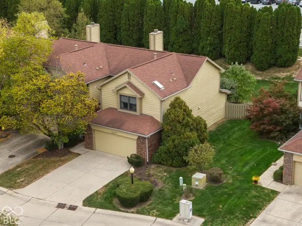 8127 Farmhurst LN, Indianapolis, IN 46236