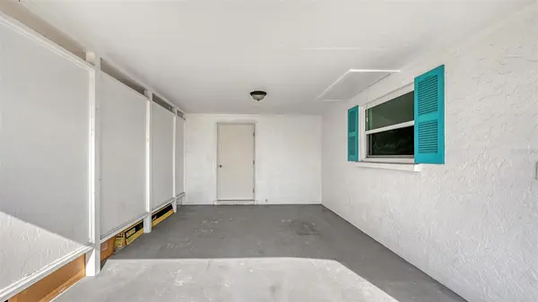 693 SPANISH DR N #24, Longboat Key, FL 34228