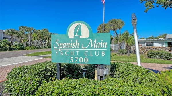 693 SPANISH DR N #24, Longboat Key, FL 34228
