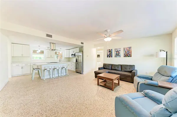 503 BAYVIEW DR, Holmes Beach, FL 34217