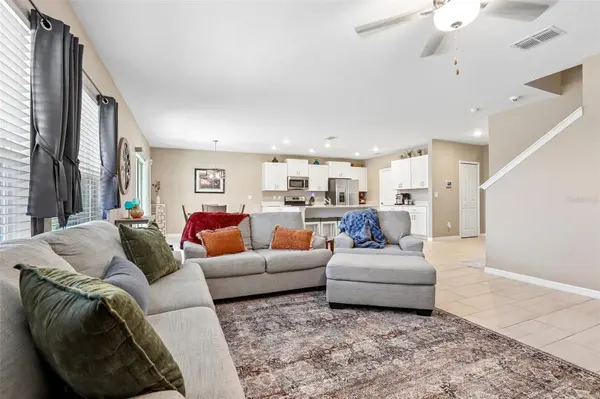 4048 CAPRI COAST DR, Plant City, FL 33565