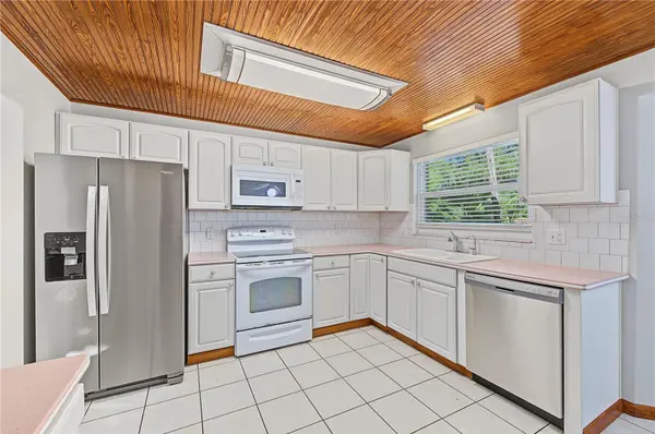 730 ROLLING HILLS DR, Palm Harbor, FL 34683