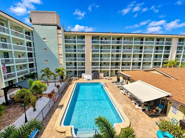 801 83RD AVE N #322, St Petersburg, FL 33702