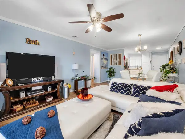 801 83RD AVE N #322, St Petersburg, FL 33702
