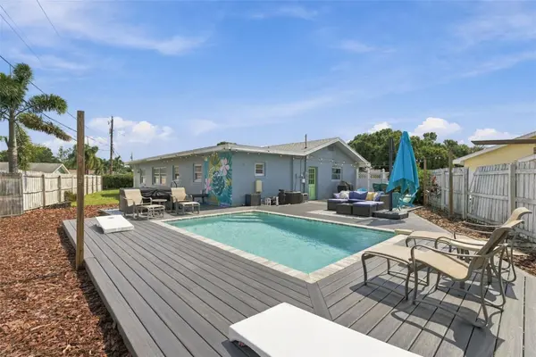9968 136TH ST, Seminole, FL 33776