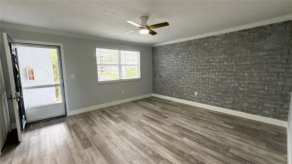 1859 SHORE DR S #208, South Pasadena, FL 33707