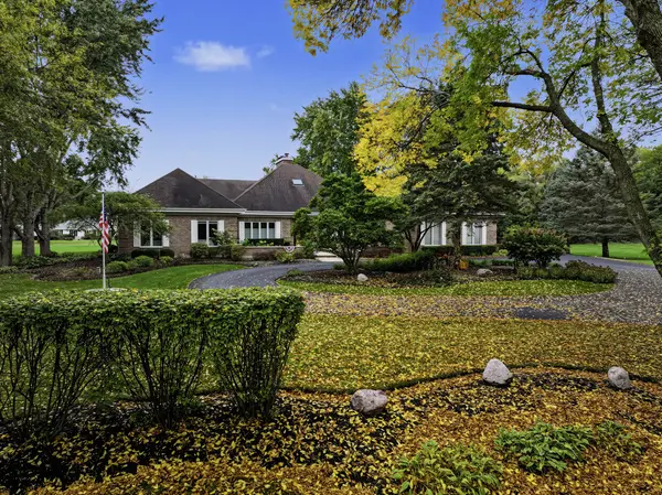 14 Bridlewood TRL, South Barrington, IL 60010