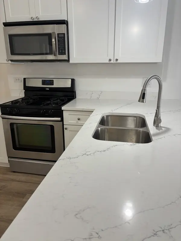 2447 W Polk ST #2, Chicago, IL 60612