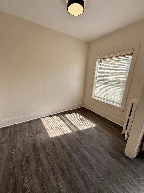 5309 N Winthrop AVE #214, Chicago, IL 60640