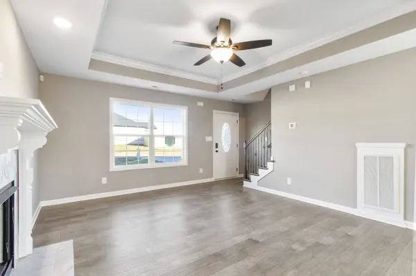 1190 Mourning Cloak Dr, Clarksville, TN 37043
