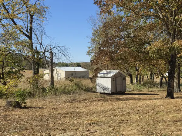 3905 W Farm Road 2, Brighton, MO 65617