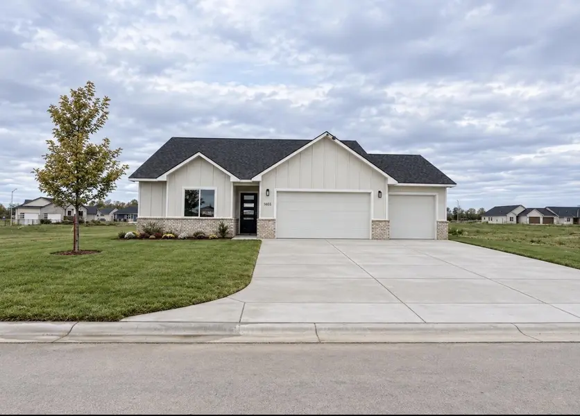 5503 N Toben Ct, Bel Aire, KS 67226