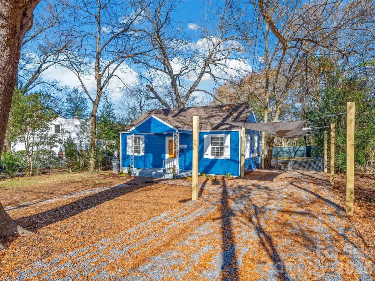 1136 Mona DR, Charlotte, NC 28206