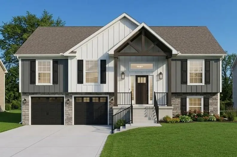 514 Foxglove LN, Raymore, MO 64083