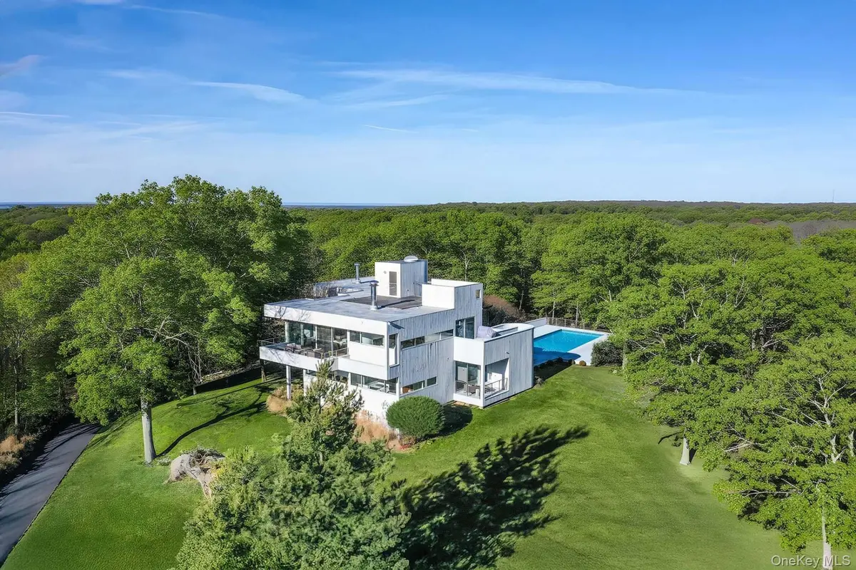 Address not disclosed, Water Mill, NY 11976