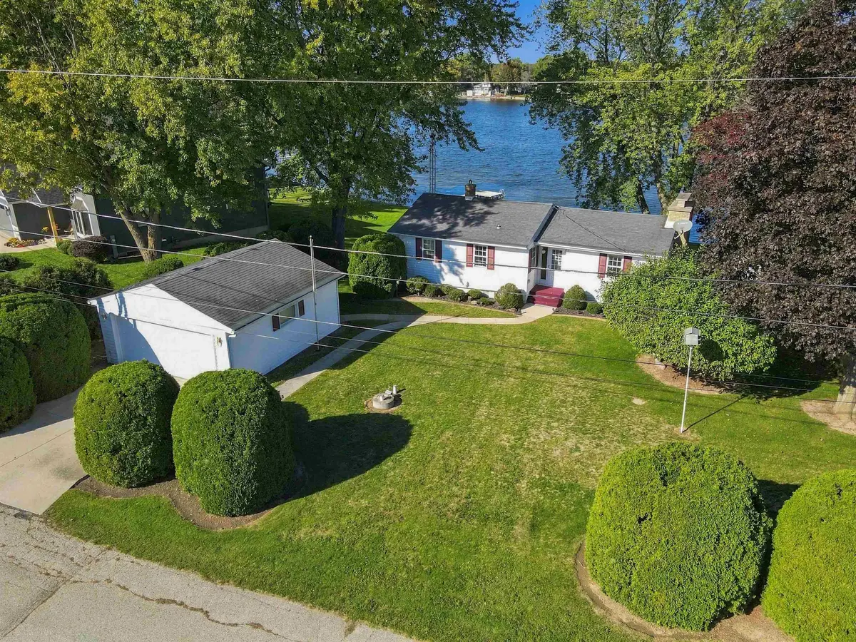 W943 SOUTH SHORE LN, Saint Cloud, WI 53079-1343