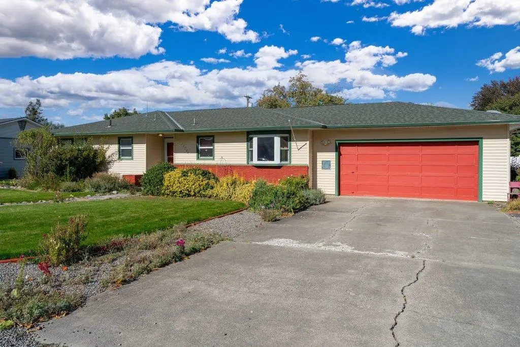 12725 E 10TH Ave, Spokane Valley, WA 99216