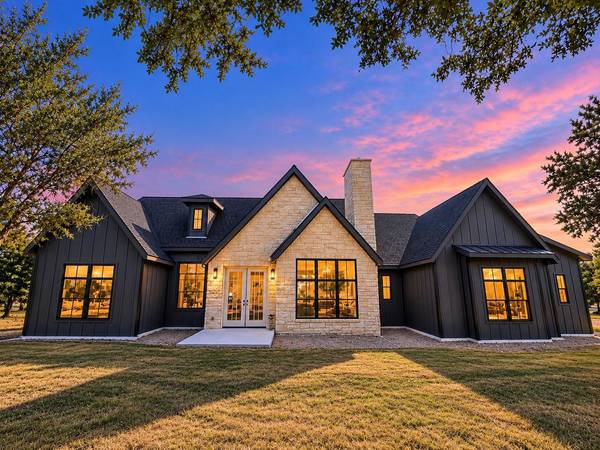 219 Murphy DR, Bertram, TX 78605