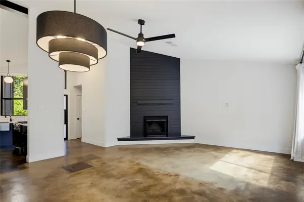 8105 Red Rock CV, Austin, TX 78749