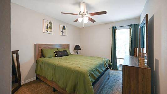 1901 Lakeside DR #402, Seabrook, TX 77586