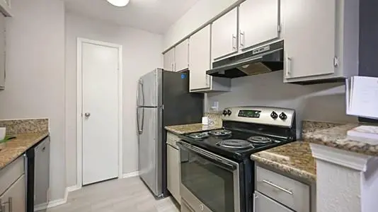 1901 Lakeside DR #402, Seabrook, TX 77586
