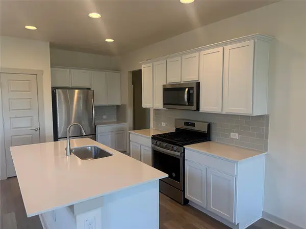 8020 Linnie LN, Austin, TX 78724