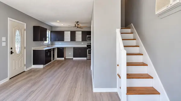 143 Twin Lakes LN, Bastrop, TX 78602