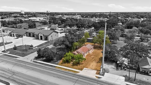 1602 Water ST, Gonzales, TX 78629