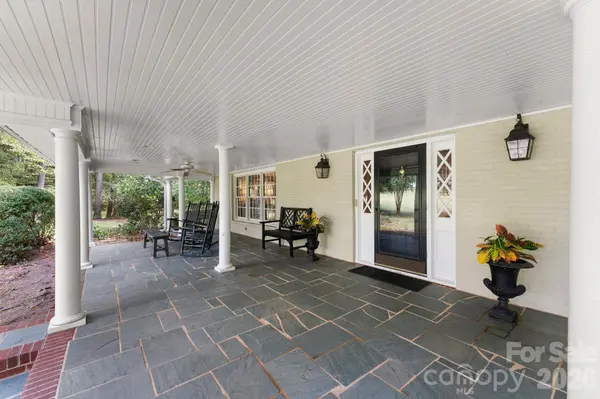 2006 Grey RD, Davidson, NC 28036