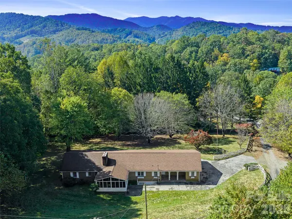 198 Roland Hill RD, Burnsville, NC 28714