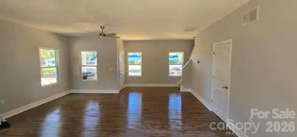8310 McClure CIR, Charlotte, NC 28216
