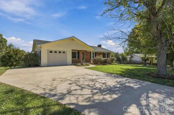 139 Greenlea CIR, Taylorsville, NC 28681