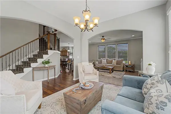1000 BELLFLOWER LN, Greenwood, MO 64034