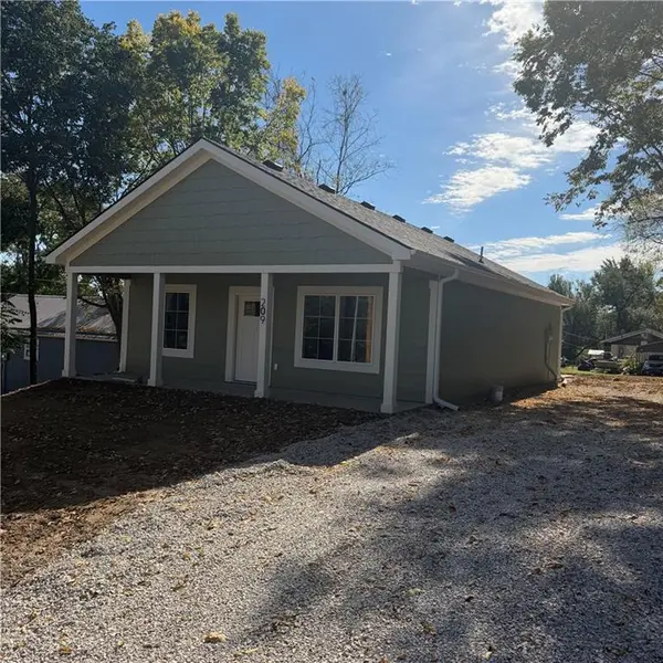 209 Church ST, Richmond, MO 64085