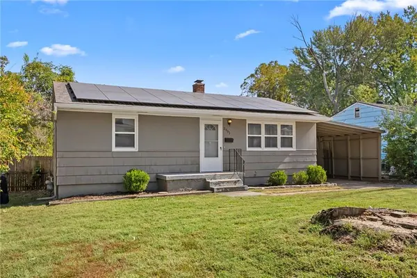 2901 Appleton AVE, Independence, MO 64052