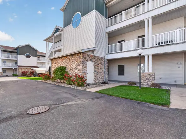 1304 S Harkless DR #C2, Syracuse, IN 46567-1969