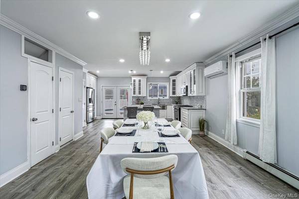 224 Oak ST, West Hempstead, NY 11552